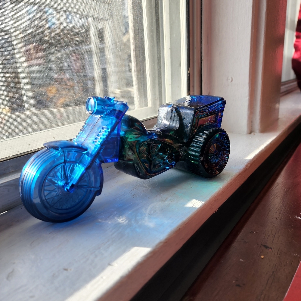Avon Rare Vintage Blue Motorcycle Aftershave bottle